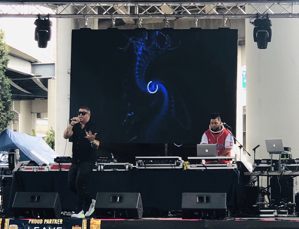 robertelcubano's tweet photo. Reggaetón festival PDX https://t.co/DQWSYwhuLl