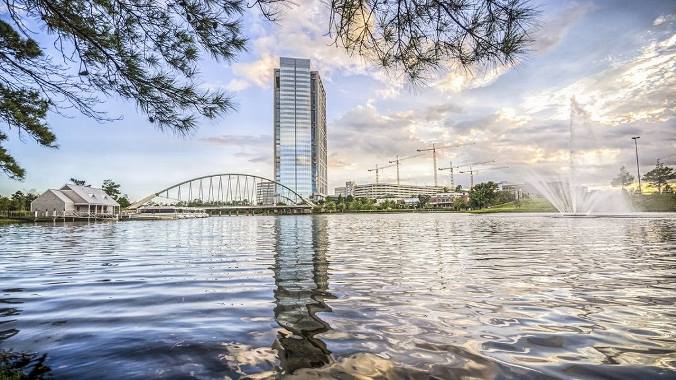 TheJacciGroup's tweet photo. Exciting new living opportunity in East Shore coming soon! Stylish, innovative, and low-maintenance - the all new VUE Collection by Darling Homes offers elevated living at an exceptional lakefront location. Available by limited release next month! #eastshore #thewoodlands… https://t.co/W2fB81WGTm