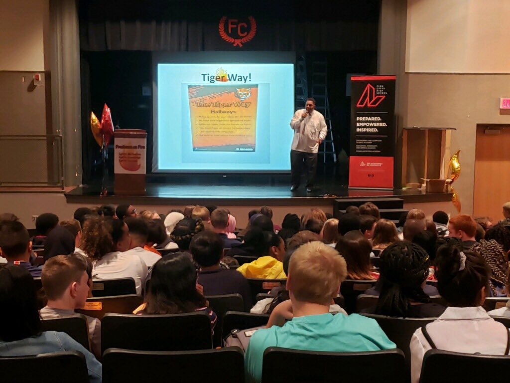 sarawilson021's tweet photo. @FernCreekHigh “Fresh Friday” Event for our Freshman Academy!Mr. Marshall &amp; Dr. Roseberry led a session going over our @AcademiesofLou pathways &amp; expectations! They signed the “Promise to Graduate” banner &amp; recieved t-shirts in the gym session!  @JCPSKY @JCPSAsstSuptTR https://t.co/P6umvNRi7S