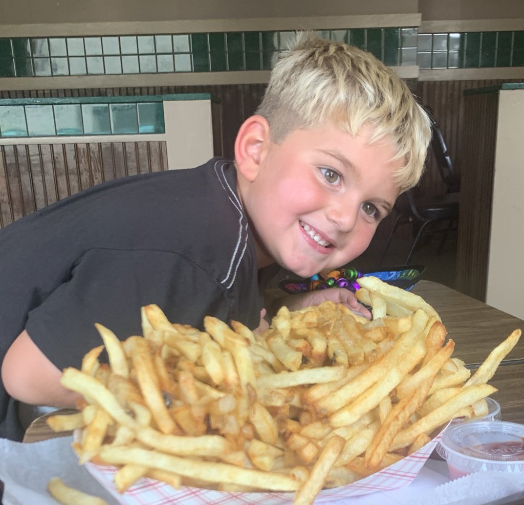 john-fetterman-on-twitter-what-s-bigger-son-or-large-o-fries-https