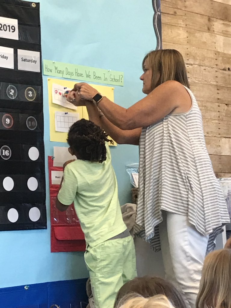 jillwatson's tweet photo. Mrs. Mackintosh is doing calendar and number corner with her kindergarteners! 👩🏫🔢 @ParkmeadWC @PMinspires #bridgesmath #numbercorner https://t.co/byUu1tebvl