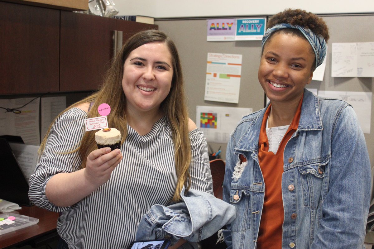 UTUnions's tweet photo. Looking for an on campus job? Join our team! We are looking for outstanding students for various part-time positions at the #UTSAC and #TexasUnion. Apply now! https://t.co/PWYmFJXhO4 https://t.co/nnksQbo7ug