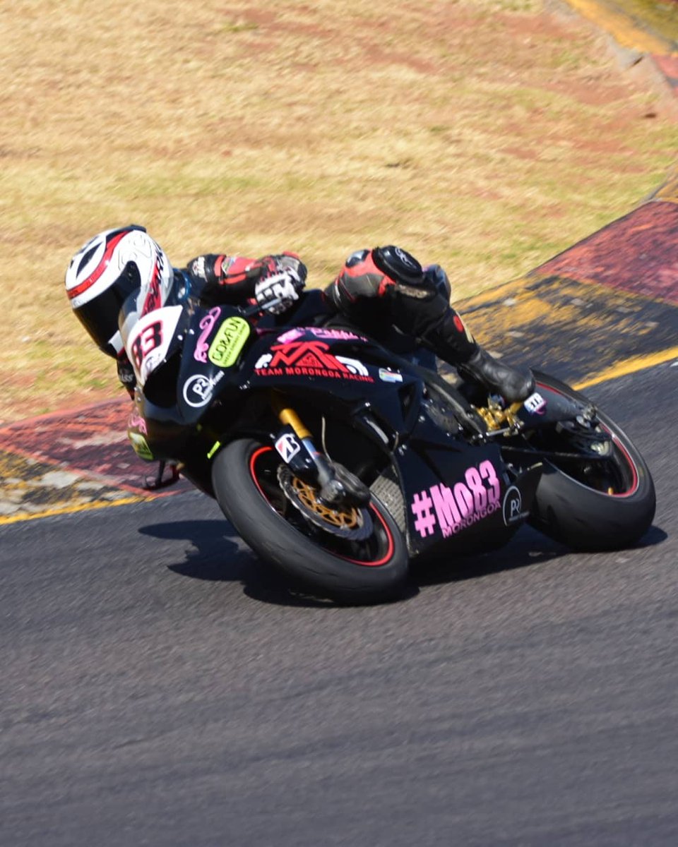 momahope83's tweet photo. Starting from pole Tom at Zwartkops Raceway. My very 1st pole start with a personal best. Couldn't be more happier. It's on tom๐ช๐๐
#Mo83 #thelimpopoexpress #teammorongoaracing @firstforwomen @thomasmlambo @AngieKhumalo @WomenWheels https://t.co/2QKBoraqvG