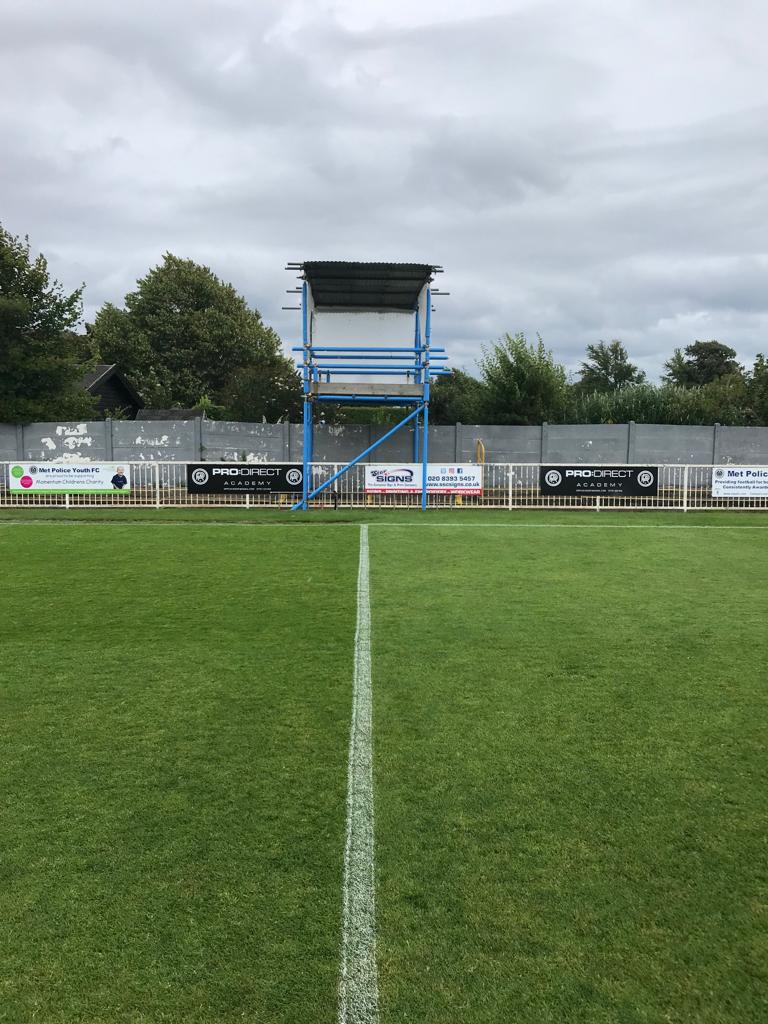 Bkasparas's tweet photo. The roof has arrived!!! Looking forward to Christening this beauty at the @MetPoliceFC vs @WaltonCasualsFC local derby in September #scaffolding #cameraplatform #SWL @FocusRigging https://t.co/IDCvhYAiFf