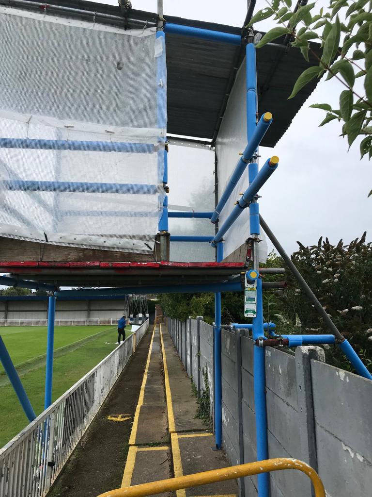 Bkasparas's tweet photo. The roof has arrived!!! Looking forward to Christening this beauty at the @MetPoliceFC vs @WaltonCasualsFC local derby in September #scaffolding #cameraplatform #SWL @FocusRigging https://t.co/IDCvhYAiFf