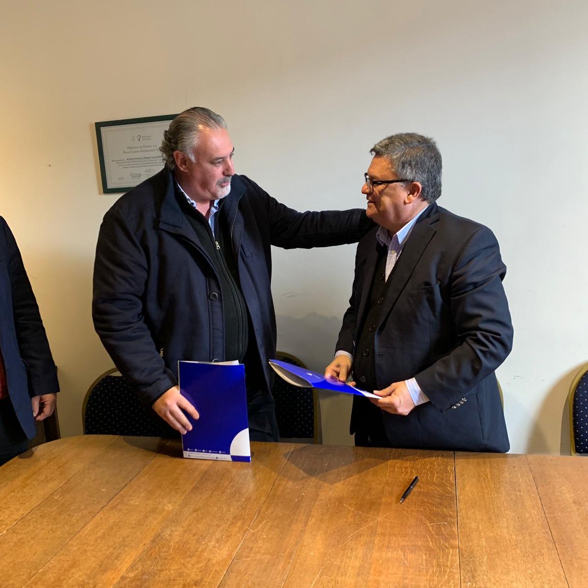 aceleralitoral's tweet photo. 📍Seguimos con nuestra agenda de trabajo en Mar del Plata. Hoy firmamos un convenio con la Universidad Nacional de Mar del Planta #UNMP
Este es el comienzo de un trabajo articulado para continuar impulsando negocios basados en ciencia. https://t.co/ZRDXtX5mEl