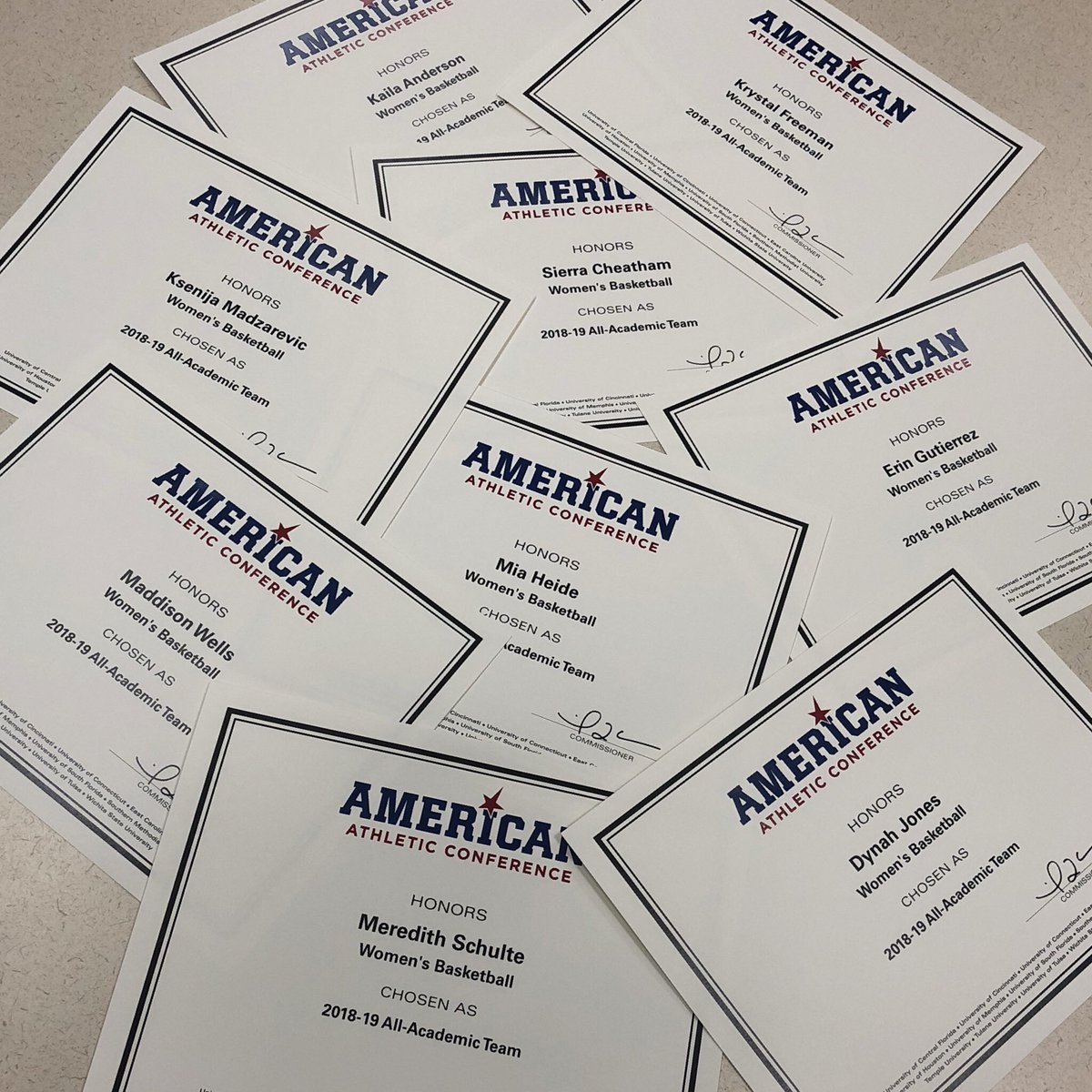 Congrats to our 9 athletes who earned 2018-19 <a href="/American_Conf/">The American</a> All Academic team! 🗣GREAT JOB:  <a href="/Golden_girl__4/">Kaila Anderson</a> <a href="/S_Cheatham33/">Sierra Cheatham</a> <a href="/krystal_freeman/">Krystal</a> <a href="/dynahjones/">∂уиαнʝ.</a> <a href="/eringuti/">Erin Gutierrez</a> <a href="/miaheide/">Mia</a> Maddi, Ksenija &amp; Meredith! #rollwave🏀