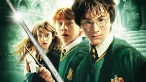 🔊Join us in wishing a very happy birthday to the narrator of the U.S. #HarryPotter audiobooks, #JimDale!!🎂⚡
Raise your wand if you needed Extendable Ears for your last Potter "re-read" !🙌