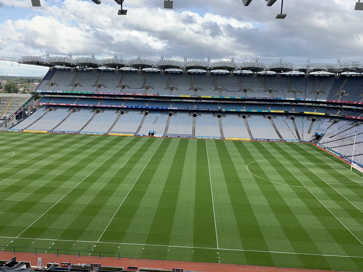 ohfadabee's tweet photo. Superb afternoon on the #CrokeParkTour @CrokePark - place looking well ahead of Sunday! #uptheDubs 👕 https://t.co/5YJyjleYBn