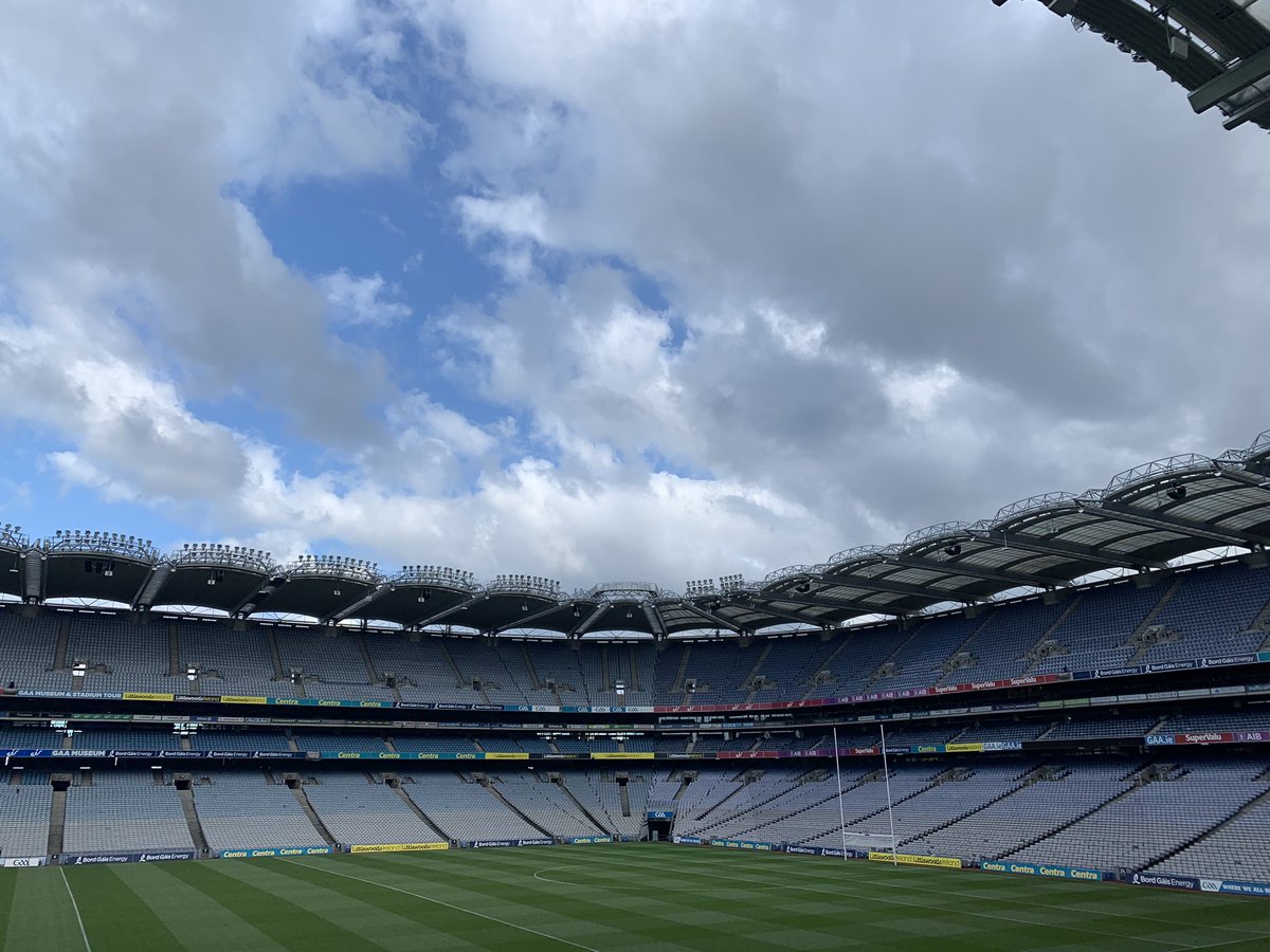 ohfadabee's tweet photo. Superb afternoon on the #CrokeParkTour @CrokePark - place looking well ahead of Sunday! #uptheDubs 👕 https://t.co/5YJyjleYBn