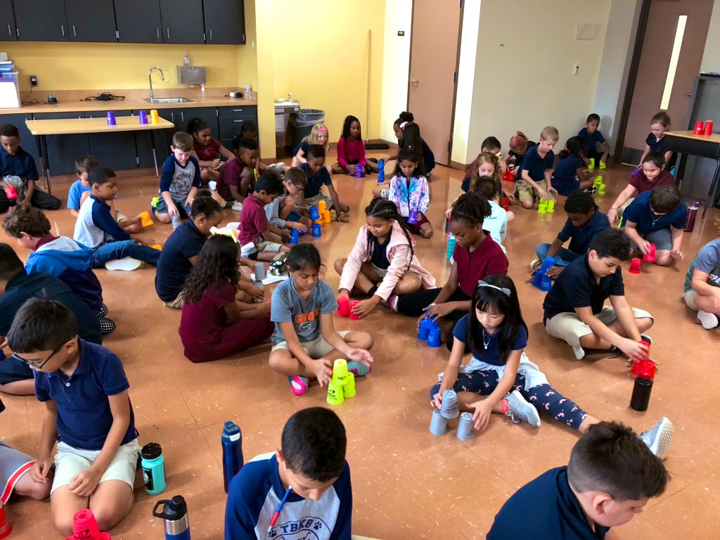 TBK8ElemPE's tweet photo. 🌧Rainy Day-No worries💦PE Coaches have speed cup stacking to the rescue!😬👍🏼#TBK8 #physed #peteacherlife #speedstacking @TurnerBartelsK8 @TBK8Electives https://t.co/G3i58EEIB8