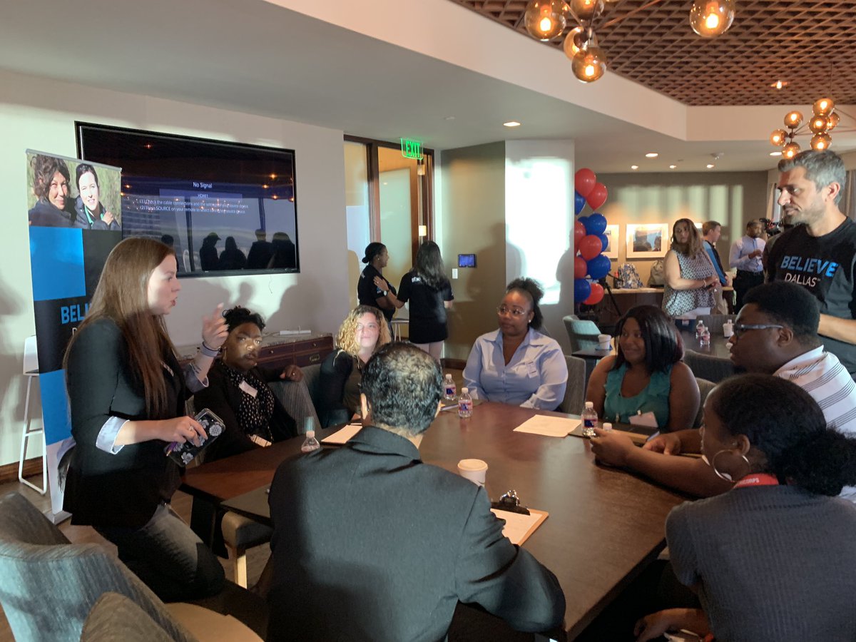 RamirezCrystald's tweet photo. Grateful to spend a Friday partnering with @CitySq @medctori and The Bridge! Could not have done it without our @NTX_Market leadership #BelieveDallas #LifeAtATT #2ndChances #IAmMore https://t.co/6oowoSzvhS