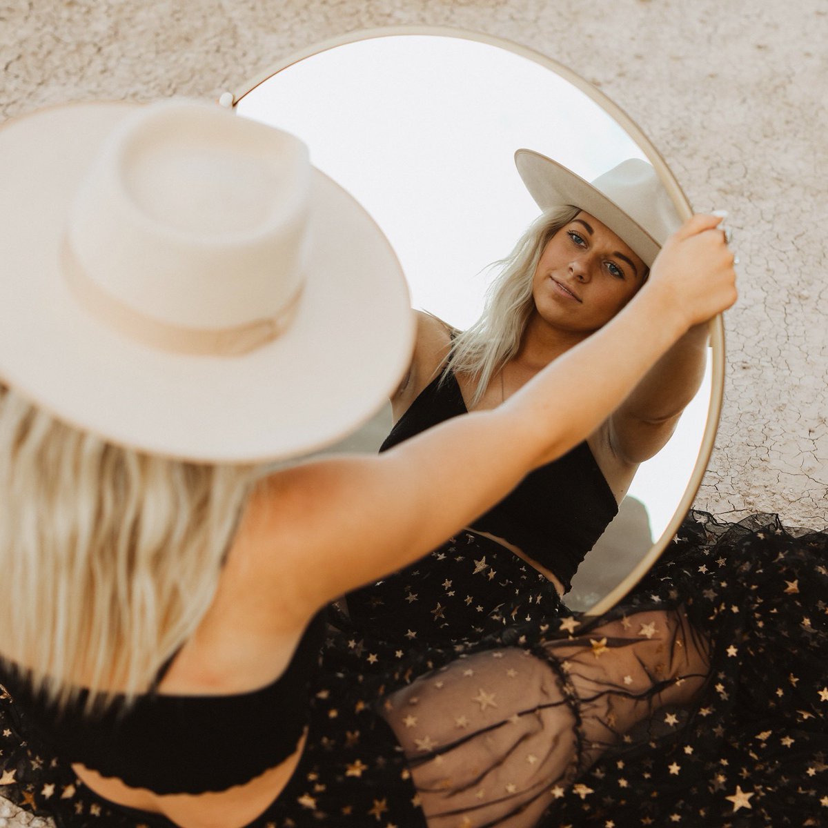 ashtynschaee's tweet photo. Badlands 📍 https://t.co/Zu4TmuzFZ4