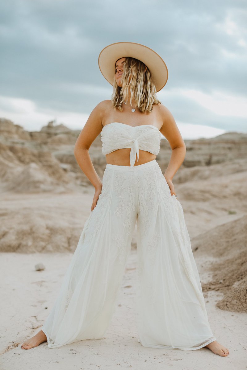 ashtynschaee's tweet photo. Badlands 📍 https://t.co/Zu4TmuzFZ4