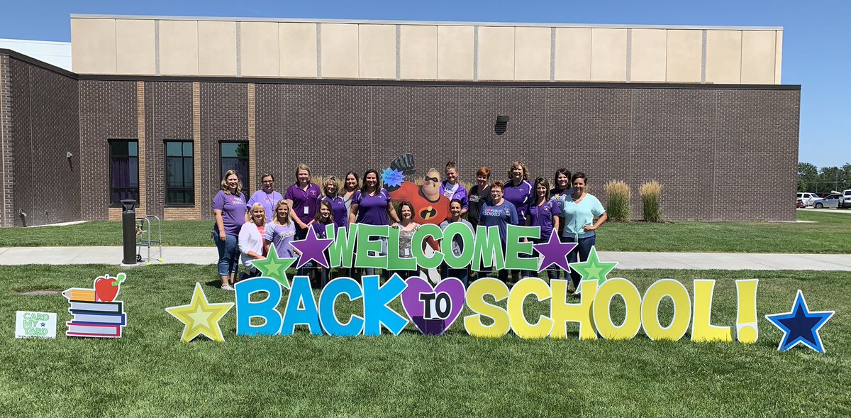 HoldregeDusters's tweet photo. Thanks to the Special Education team for all you do for our students! #HoldregeDusters #PositiveImpact #StandAsOne https://t.co/F0KMJvrZnD