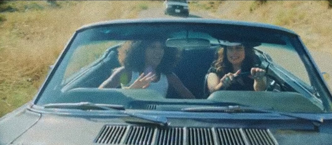 fallingforlj's tweet photo. O CLIPE TÁ PERFEITO MANOKKKKKKJHJK EU RI DEMAIS #RunningMusicVideo https://t.co/3ZS41U0y77