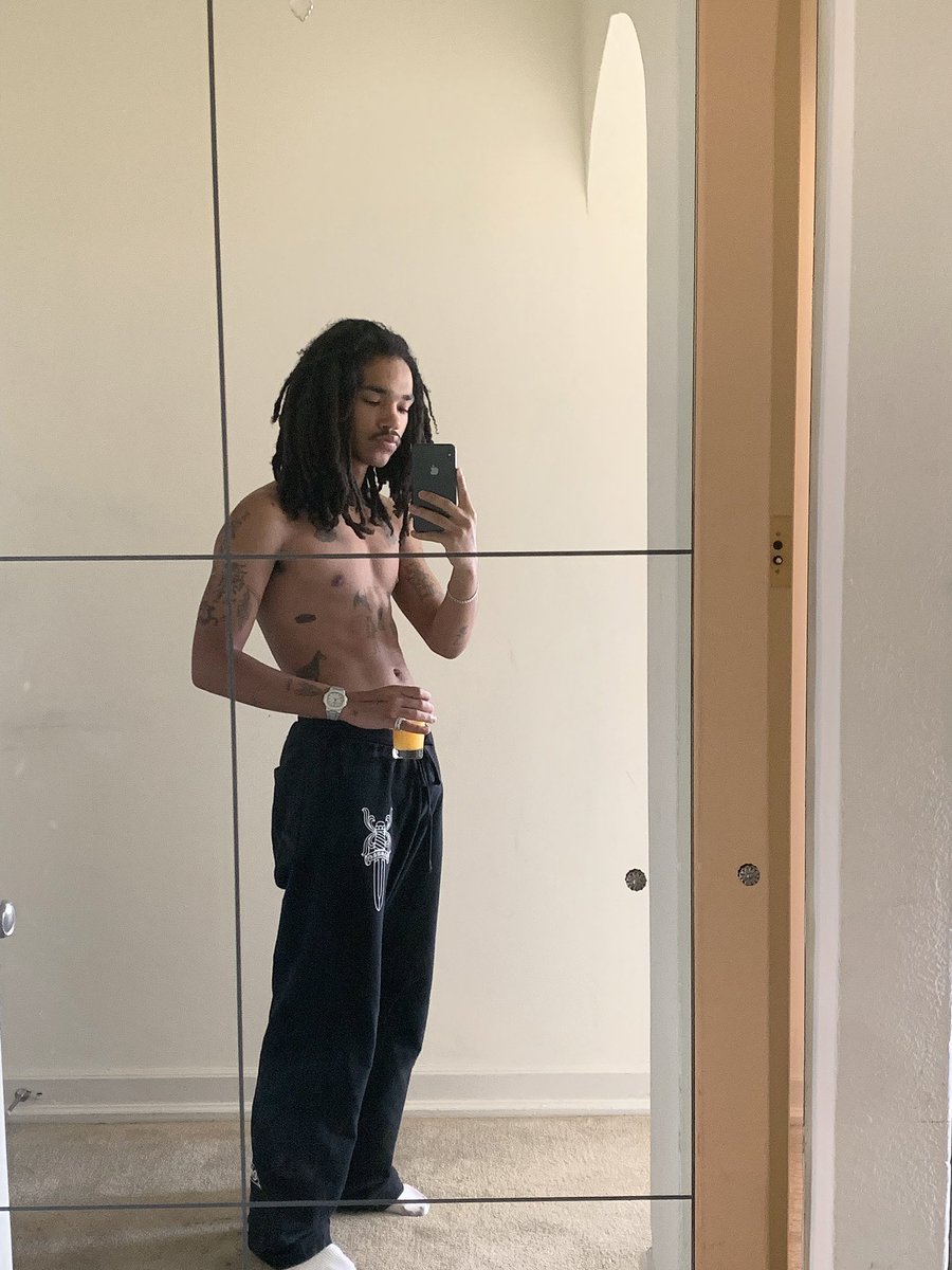 whoisluka's tweet photo. Woke up feeling SNATCHED this morning.
😔 https://t.co/B0MXAb0X4X