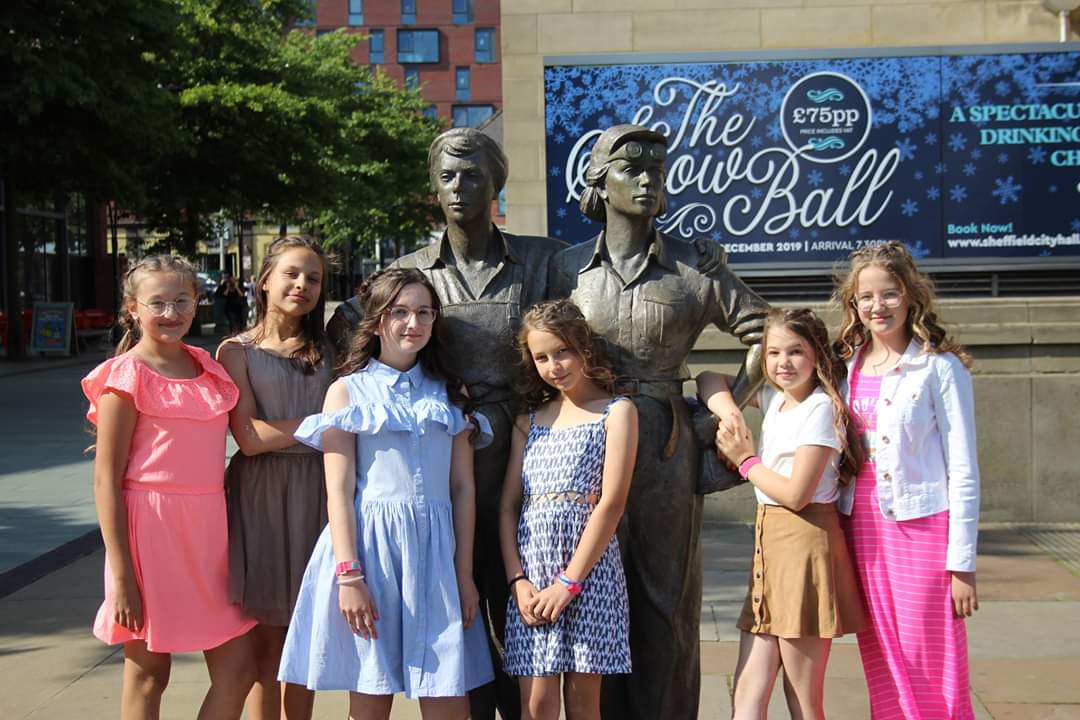 shefffoodlover's tweet photo. Our Belarusian visitors with the Women of Steel @CCLL_Sheffield #Sheffieldissuper #womenofsteel https://t.co/9x39DXQ9HV