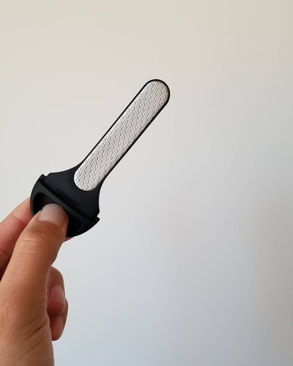 LeidyKaraiscos's tweet photo. Thank you @dynesse_official
🦶🦶🦶🦶🦶 Pedi time!!!
● THE DYNESSE "LYRA" has 3 different sides Rough,Fine Side and mini file . Can't wait to test this out.
#dynesse #dynesseofficial #footfile #lyra #peditime #complimentary #producttester #amazonreviewer #dynesselyra https://t.co/tZ5ewUPJPi
