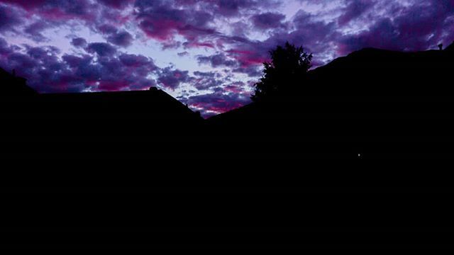 r_grichting's tweet photo. 3min Later

#sunrise #sunset #nature #sky #photography #landscape #sun #ig #sonyalpha6000 #beautiful #photooftheday #morning #clouds #naturephotography #instagood #picoftheday #sunsets #goodmorning #landscapephotography #summer #mountains #photographer #… https://t.co/FgJiaZMnBk https://t.co/wLTrWbsdmo