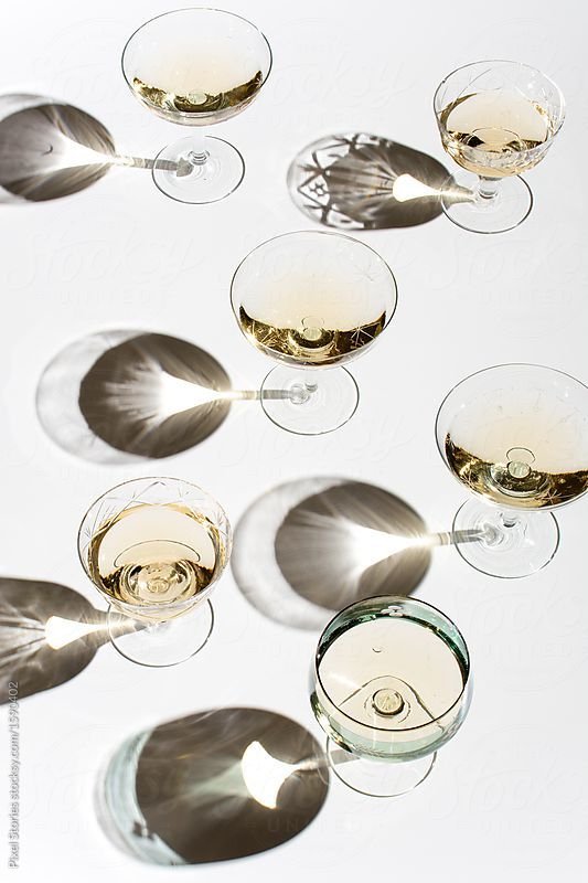 HelloJunoHQ's tweet photo. Important piece up on the mag today about one mama's experience in trying to navigate sobriety in mommy land.

https://t.co/DyxOVIxqqQ
⁠
#sobermoms #soberliving #mocktails #recovery #seeksimplicity #motherhoodunplugged #motherhoodrising #feelfreefeed ⁠ https://t.co/c7FZQunnJn