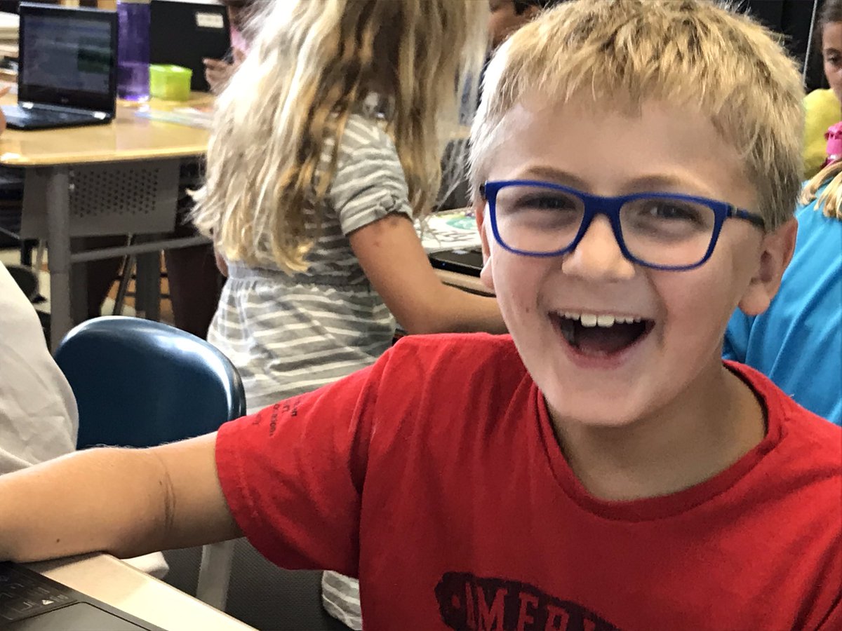 VBaxter4th's tweet photo. These are two faces of students getting to use Scratch coding program for the first time. Think they liked it?!? #ignited205 #everydaycomputing #csforall @scratch @FieldD205 https://t.co/z05MPpIcjy
