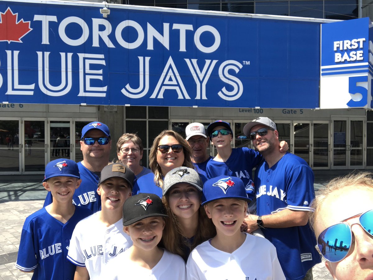 EK_Prehn's tweet photo. #LETSGOBLUEJAYS https://t.co/6D54droTqq