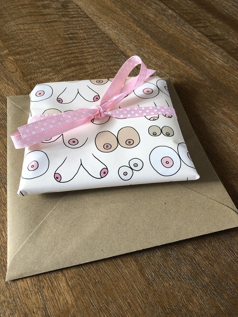 TheEmBennett's tweet image. Grateful for my #breastie! Sending me love and laughs as we navigate this new life together. #breastcancer