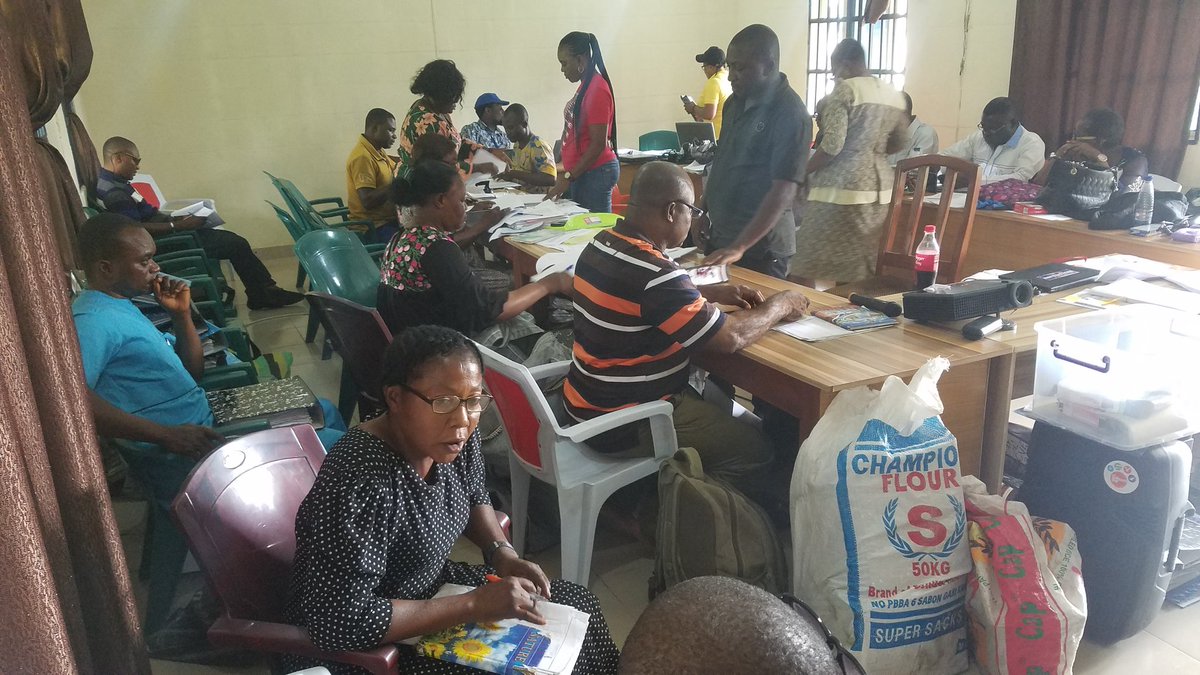 DigitalisedCRS's tweet photo. @crossriverstate led by the SC @doctoraji with support from @DrClementPeter @BrakaFiona &amp; @EkundareF i @executive_ssz preparation  of documentation for certification. Desk review of various surveillance documents at State and LGA level #DSNO Monthly Technical Review Meeting. https://t.co/6ZtQUWmgrJ