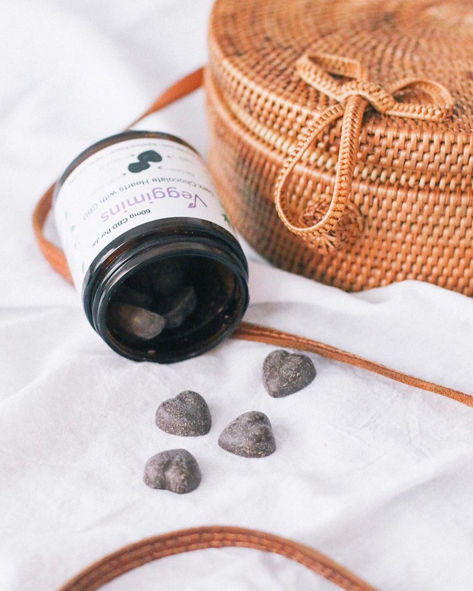 When a little weekend escape is on the ❤️. 😌Our 60 mg and 300 mg CBD chocolate hearts deliver a solid dose of happy and chill to set the perfect weekend tone. 😑🥰🙃
📸 <a href="/OrchidGrey/">Orchid Grey</a> 💚💚 #Veggimins #CBD