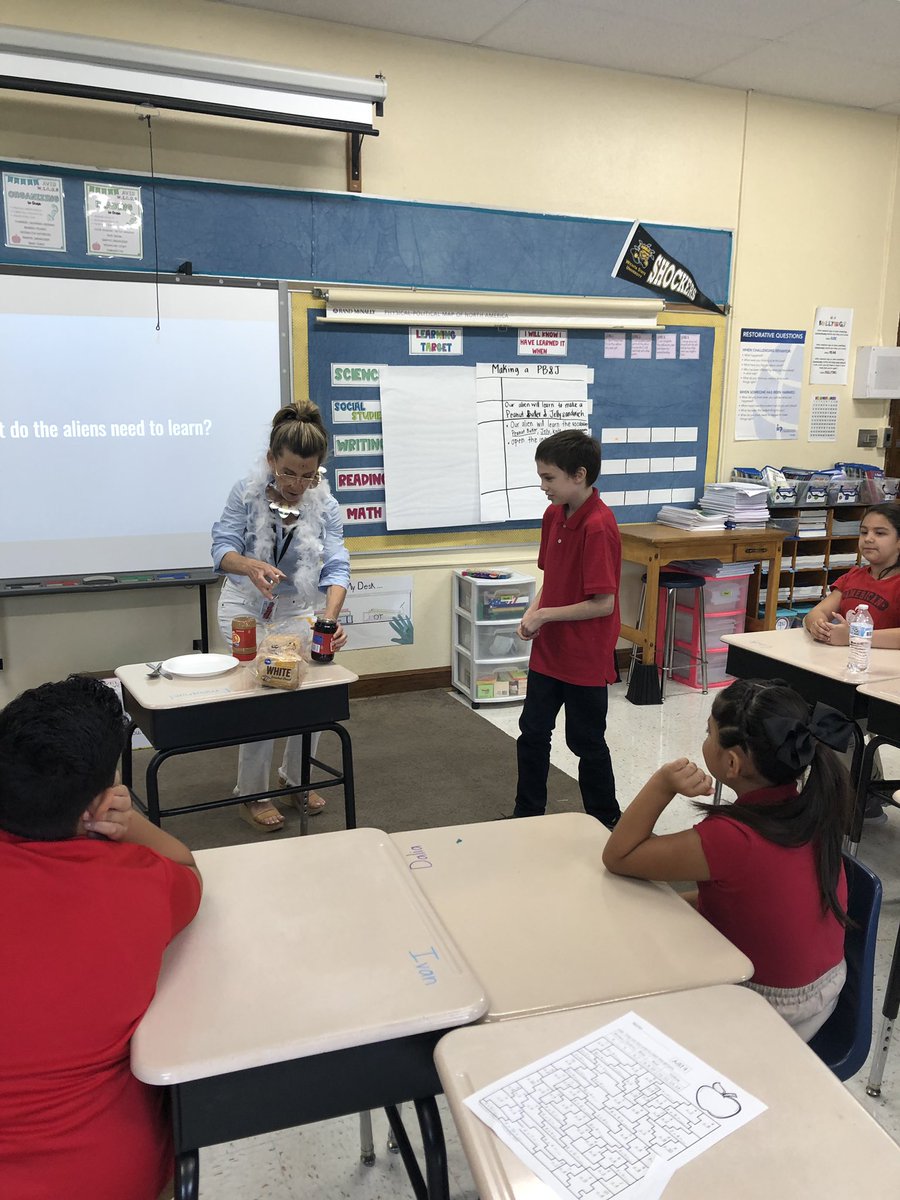 MsWatkins16's tweet photo. 4th graders created their own scale to teach an “alien” to make a PB&amp;J! @irvingelement1 #CastleberryTwitterChallenge #WPSProud https://t.co/uoJj4wvsAN