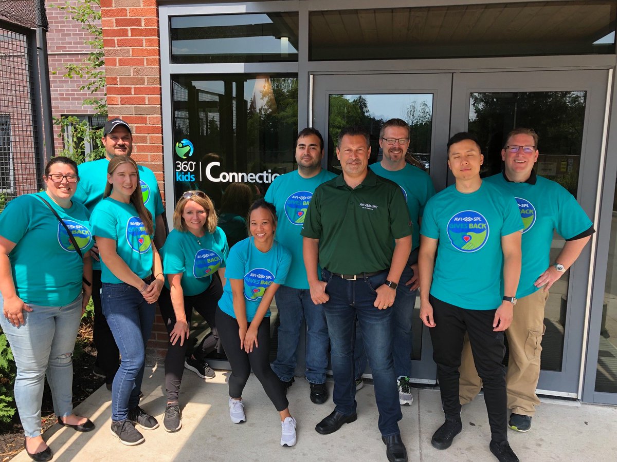 avisplinfo's tweet photo. AVI-SPL employees are volunteering across the globe for #AVISPLGivesBack Day! Shoutout to our teams in Toronto, Sacramento, Orlando, and London (w/ special guest, our CEO @JohnZettel)‼️ https://t.co/YWdiZC7fu7