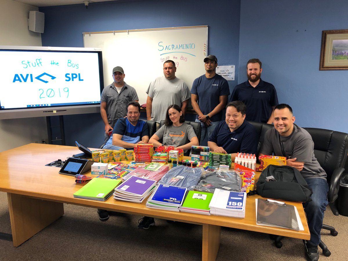 avisplinfo's tweet photo. AVI-SPL employees are volunteering across the globe for #AVISPLGivesBack Day! Shoutout to our teams in Toronto, Sacramento, Orlando, and London (w/ special guest, our CEO @JohnZettel)‼️ https://t.co/YWdiZC7fu7
