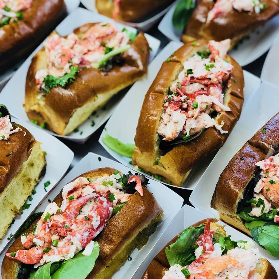 NightShiftBeer's tweet photo. Shuck yeah, it's Friday! @shuckfoodtruck is headed to our Everett Taproom tonight from 5-10pm. #FoodTruck https://t.co/HWgJ0YVdX7