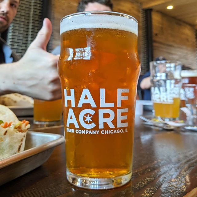 ChicagoBeerPass's tweet photo. Sometimes all you need is a Daisy Cutter!
.
.
#craftbeerlife #drinklocal #beer #craftbeer #beerlover #untappd #beerphotography #drinklocalbeer #chicagobeerpass #beeradventures #beerogram #beer30 #beeroclock #beereveryday #beersagram #beeroninstagram #chi… https://t.co/yndzOUEQ6S https://t.co/KDUsQfvDv8