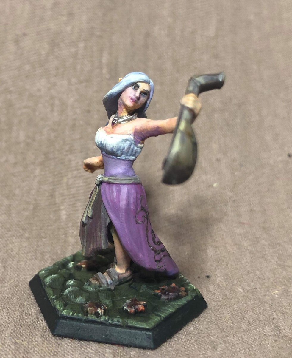 FamilyGeekStuff's tweet photo. A Half-Elf Bard from HeroForge using new Scale75. 
Done for a very nice friend in Virginia that is starting to play D&amp;D! A fun mini for a great person!

#halfelf #bard #dungeonsanddragons #dnd #fantasy #rpg #miniatures #paintingminiatures #heroforge #scale75 #familygeekstuff https://t.co/WgjV8kAFgR