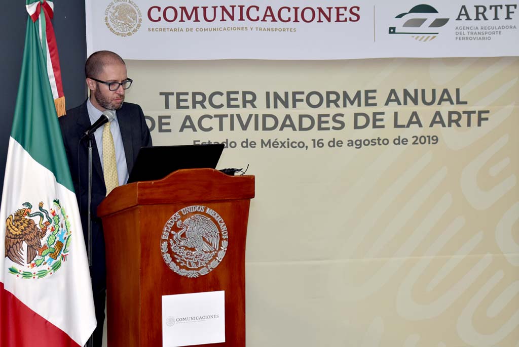 #ComunicadoSCT

La seguridad en el servicio ferroviario, prioridad de la #SCT: <a href="/JimenezEspriu/">Javier Jiménez Espriú</a> 

➡️ bit.ly/2Z9ob5z