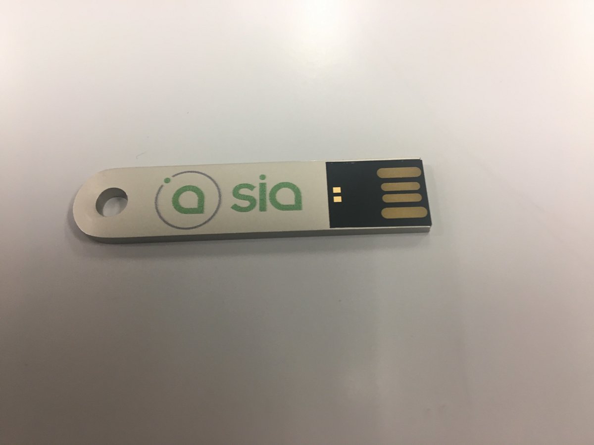 SkynetLabs's tweet image. Wondering what swag?

(•_•)
&amp;lt;)   )╯Check
/    \

\(•_•)
(   (&amp;gt;    It
/    \

 (•_•)
&amp;lt;)   )&amp;gt;  Out
/    \

Stickers, T-shirts, Tote Bags and USBs