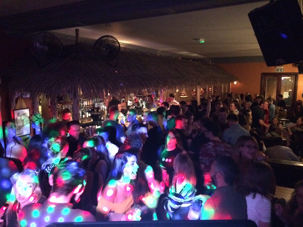 yourdjservices's tweet photo. Friday night has started! https://t.co/7RL24fPmh6