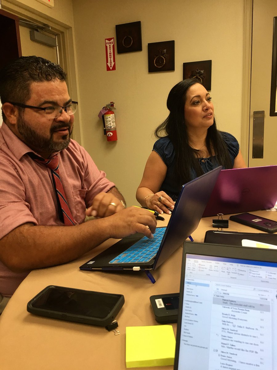 MarthaHinojos14's tweet photo. United ISD Technical Assistance on PFS/LNA/MEP Evaluation! Intensive Training to support Awesome new Personnel. Thank you Mrs. Sara Hernandez for your hospitality!
@ESC1MigrantEd
#MEPTeamwork
#MEPWorkingTogether
#MEPBlessed https://t.co/p136zdbBEe