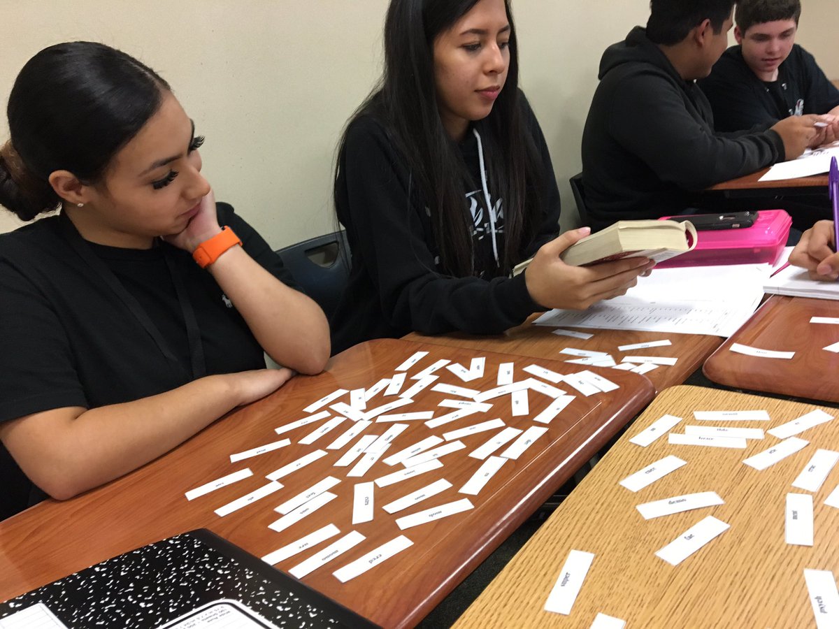 MsMinchewPHS's tweet photo. Learning roots and affixes through puzzles and competition. Group with the most words with the correct meanings will win a prize! #Spartanslearn #ncisd #phsfocus2020 #spartanwordherders https://t.co/IhU7diobqI