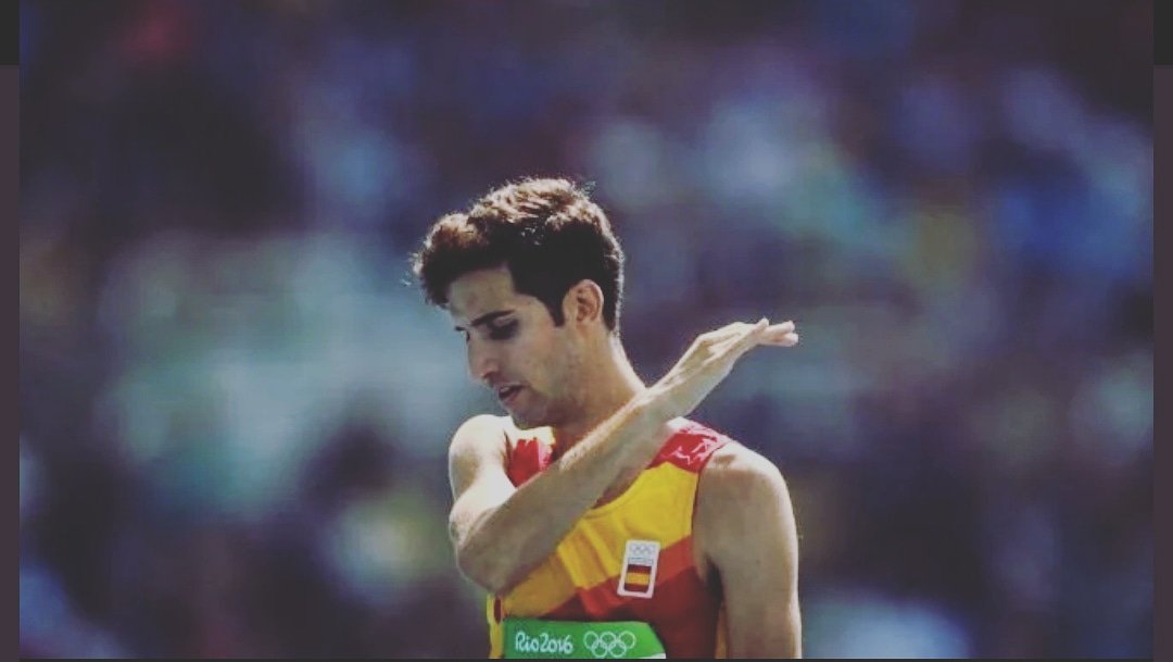 El secreto de salir adelante es COMENZAR, y así estoy yo ahora, comenzando... Mi ausencia se llama rotura en la unión miofascial del semimembranoso y después de unos meses puedo decir que estoy recuperado y con más ganas que nunca. ¡Que empiece la fiesta!