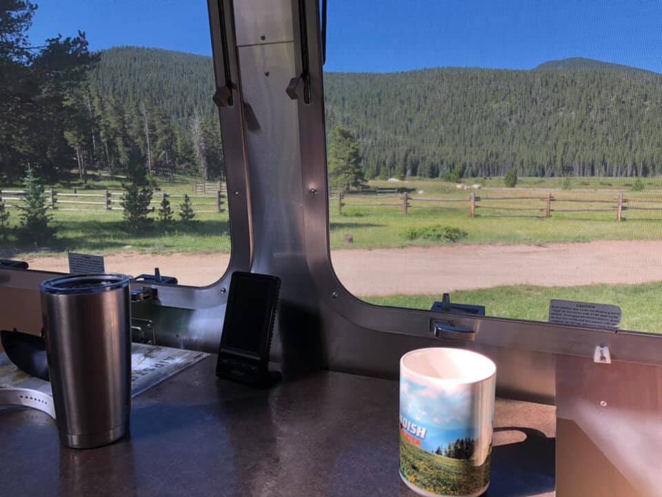 CherieAmours's tweet photo. My boy is at Mines doing the #MClimb and Iβm enjoying the trees... and trying not to miss him too much. #Airstreamlife #Colorado #BurningBear https://t.co/zKHIoz4Rot