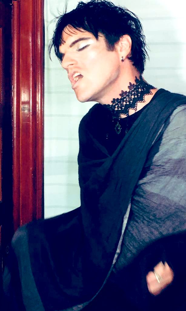 MKUltra_Band's tweet photo. Still on my own planet shooting music videos for the new album, Kissing The Enemy. #EvilOnes 😈 https://t.co/Y5yZkNWZ69