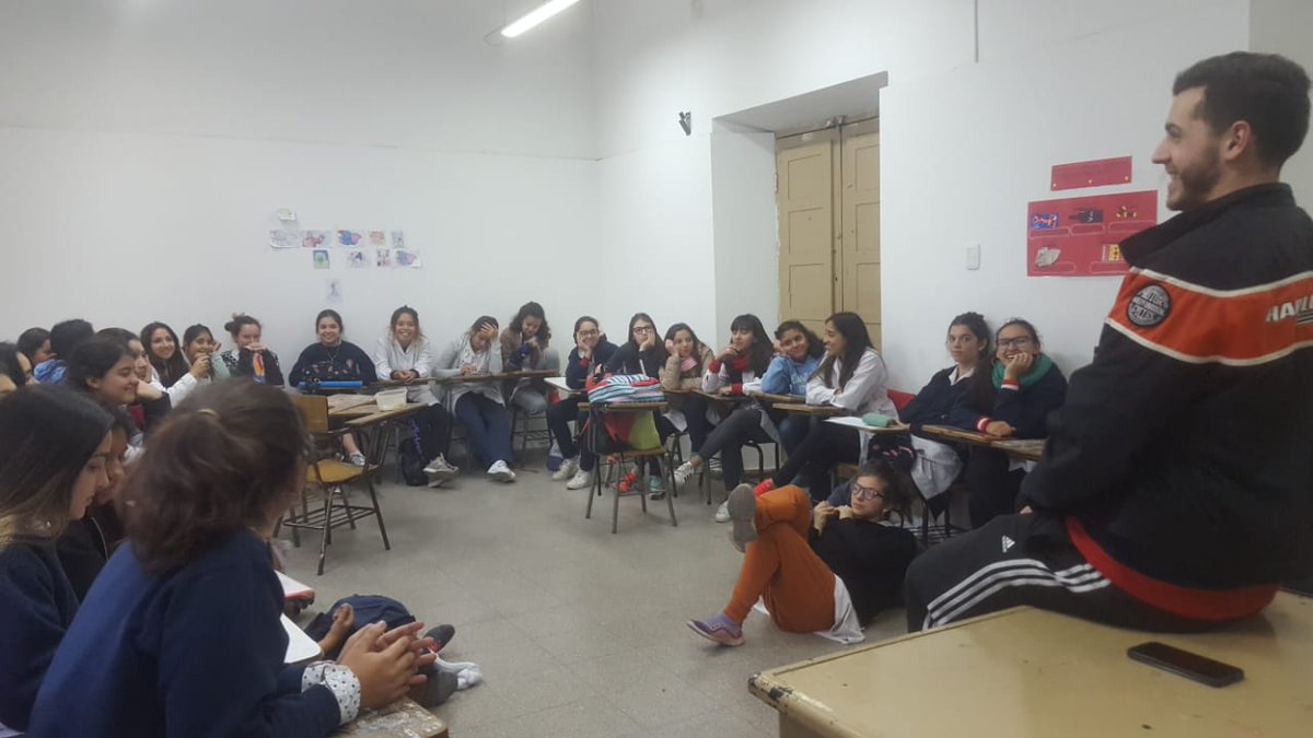 MarceloMirkin's tweet photo. Fotos de talleres brindados por nuestros preventores de la campaña #ActivaTuControl del PUNA @untpuna @ExtensionUnt @UntTuc #ExtensiónSomosTodos Liceo Sarmiento, Aguilares, Fundación Nutrir, Fund. Desarrollo Infantil, Escuela Dean Funes #Tucumán https://t.co/T7neVMtnqG