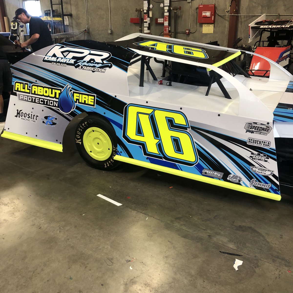 SharrahKevin's tweet photo. It’s been awhile since we’ve had a modified roll into the shop! Here’s the new look for Joel Meyers!

(KSD design/print/install) https://t.co/rvbXpAODjc