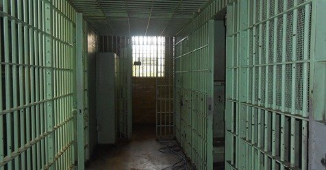 APTPaction's tweet photo. Join our Q&A with @OakMorr on continuing deaths & abuse at #SheriffAhern's notorious #SantaRita jail. As an "Independent journalist in #Oakland ...covering police use of force, civil rights, protest", reported on what really happened 2 #DujuanArmstrong.
https://t.co/nhuB8f2OXS https://t.co/xfL011g96C