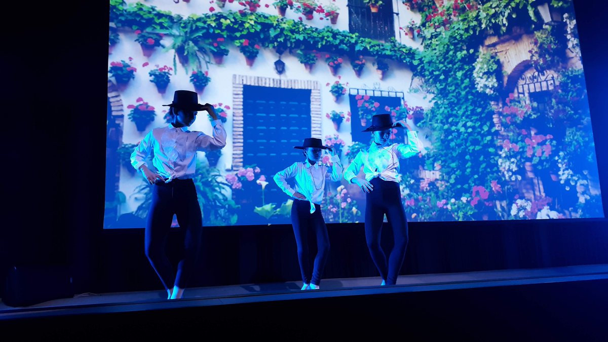 lafasesantiago's tweet photo. 👏Queremos agradecerles a todos por su participación al evento solidario de danza #GOSEBA. ¡Muchísimas gracias! #danza #solidaridad #comunidad #todosjuntos #unavidamasfuerte https://t.co/hvmzMx9amR