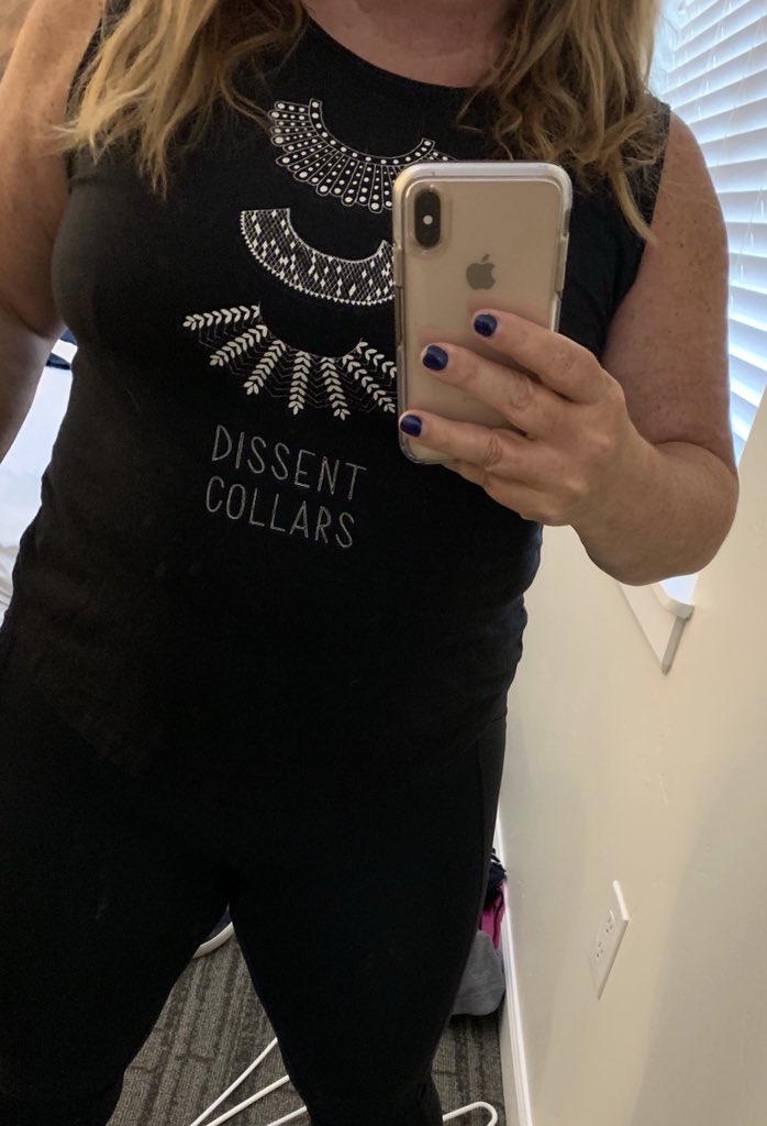 CCRuns's tweet photo. Dissent Collars are just the right level of formal wear for a waterfall hike right? ๐ฉโโ๏ธ
I guess I should have brushed my hair for the occasion too but...
#flystyle #rbgstyle
@oiselle @oiselle_team #oisellevรฉe https://t.co/lwGWcoejFe
