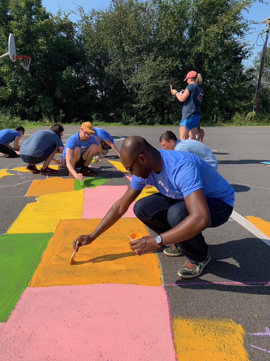 Amyfranbran13's tweet photo. Today @salesforce and @MapAnything got to help local @CharMeckSchools prepare for their upcoming school year with @myUWCC #allinforkids We had a blast creating bulletin boards and painting a school bus parking lot #VTO #maps #BeTheChange https://t.co/Riu1N9ECRD